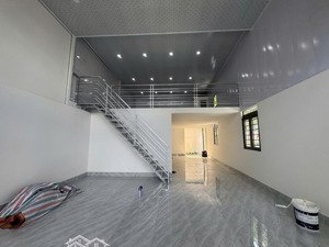 cho thuê nhà kho xưởng mới 7x18 có gác lửng gần cầu sắt giáp gò vấp