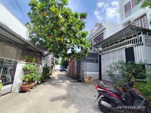 chính chủ nhờ bán đất tặng nhà- hẻm phú xương. cách 2/4 200m. 83.7m2, ngang 5.4m. giá 4.25 tỷ