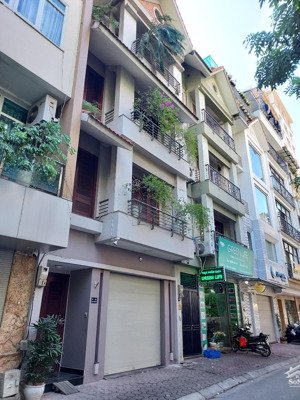 chính chủ cho thuê tòa nhà 7 tầng nguyễn thị thập, trung hòa, cầu giấy. lh 