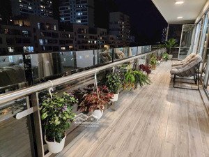 bán căn hộ garden plaza 141m2 ban công dài, phú mỹ hưng, quận 7, lh: em cẩm