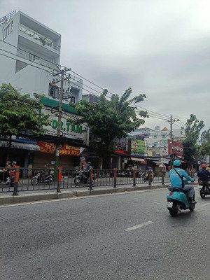 bán nhà mặt tiền đường quang trung, gò vấp. 6.6x25m, 6 tầng vị trí trung tâm, đct 70tr, giá 40tỷ