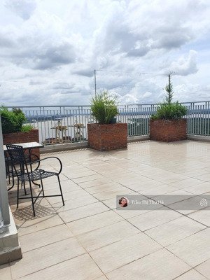 penthouse luxgarden quận 7- 111m 3pn2wc 1 kho- giá 13tr