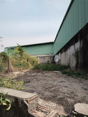 chỉ 1ty9 đất bình chuẩn giáp thuận giao, dt 97m2 đường rộng 5m, cách 100m ra đường lớn