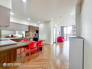 cho thuê căn hộ 1pn tách bếp (60m2) - 2 ban công - máy giặt riêng gần nowzone ngay trần hưng đạo q1