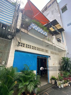 hạ 3 tỷ còn 12,3 tỷ cần bán gấp! ngang 6m xe hơi đậu trong nhà lê văn sỹ, tb - dt: 6x13.2m2 (vuông)