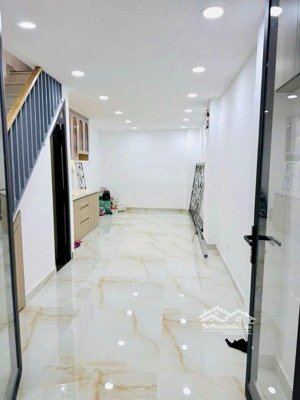 hơn 4 tỷ - bán nhà tt q10 thành thái, gần ubnd - 25m2 - 3 tầng