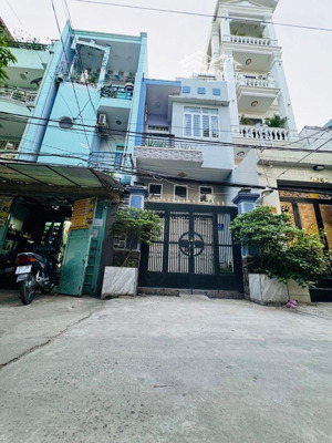 nhà hẻm xe hơi bông sao quận 8