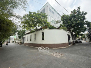 bán nhà đẹp giá đẹp trước tết. sân vườn dân cư văn minh, an ninh. chất lượng cuộc sống cao cấp