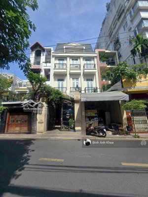 đón sóng nhà ga t3 - tòa nhà chdv mt lê tấn quốc - 212m2 - thu nhập khủng 1.9 tỷ/năm.