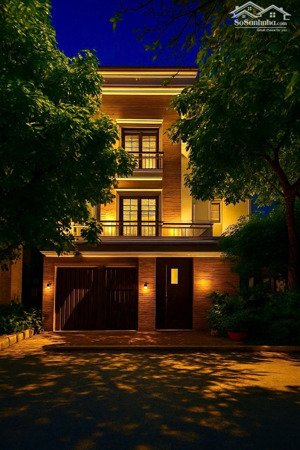 cho thuê biệt thự full nt cao cấp, 7pn 6wc, hồ bơi, phòng karaoke, bàn bida- 150r/th