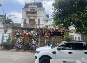 biệt thự dối diện công viên ngay chợ linh trung 245m2 full thổ 12x21m, 25tỷ tl