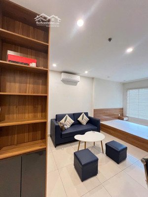 cắt lỗ bán gấp 2,65 tỷ toà s2 full nội thất, đồ điện tử, sẵn sổ, hỗ trợ vay 