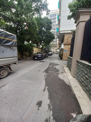 phân lô trần quốc hoàn-52m 4tầng gara ô tô -cạnh đh sư phạm vài bước ra phố, ở kinh doanh đỉnh