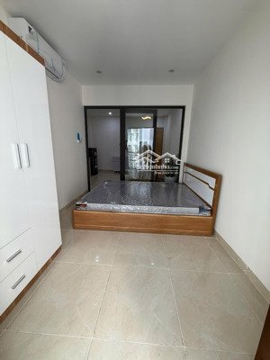 bán toà căn hộ 4,5 tầng mặt phố hải châu. dòng tiền 38tr/th , gần đh kiến trúc