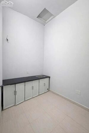 Cho thuê sàn văn phòng tầng 1 85m2 giá 9tr tại KĐT Waterfront