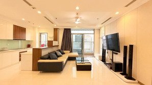 cần cho thuê gấp căn hộ cộng hòa garden. dt: 78m2, 2pn, 2wc. giá 12tr/th. lh: 