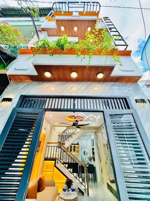 chính chủ bán gấp trường sa, p12, q3. dt 63m2 hẻm ô tô, đang có hđ thuê 26 tr/th sổ riêng