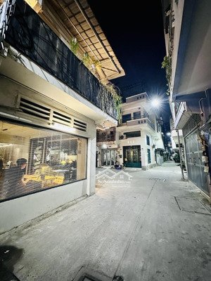 quá ngon - nhà trần hưng đạo quận 5 45m2 5 tầng - thang máy - 9 tỷ 5