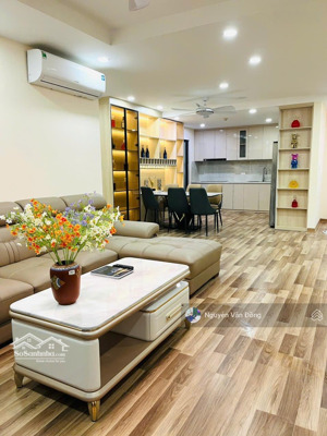 chính chủ cần bán căn hộ góc hoa hậu tầng cực đẹp, view bắn pháo hoa tại md complex mỹ đình, sẵn sổ