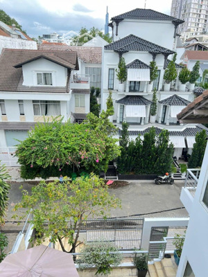 bán nhà riêng tại phố vũ tông phan, 44 tỷ, 131 m2, đẹp, nhiều tiện ích