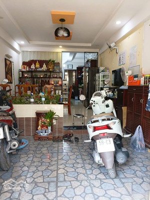 cần bán gấp căn shophouse chung cư b5 đường 48, phường 3, q4