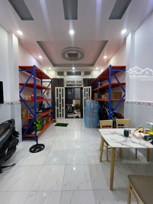 nhà đẹp ( 4m x 17m) trịnh đình trọng - tân phú gần đầm sen - giá tốt