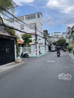 nhà đẹp ở ngay 70 m 3 pn 6.8 tỷ hẻm 8 m ngay hẻm 118 phan huy ích