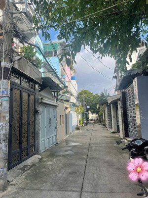 chỉ với 4 tỷ, sở hữu lô đất 92m vuông vức kdc hiện hữu xây nhà hay chdv , lý phục man , q7