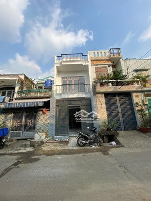 nhà 2 tầng - đường 8m thông - gần bv bình tân (4x14m) 3pn - trung tâm bình tân chỉ : 5.6 tỷ