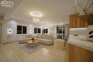 Cần bán gấp căn hộ Hưng Vượng 2 DT 143m2, 2PN, 3WC, giá 12 tỷ mới 100%