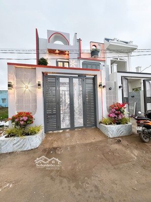 nhà hoàn công, long trường cần giuộc long an. sát ngã ba tân kim