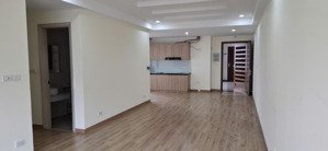 cho thuê ch handiresco 31 lê văn lương 110m, 3 ngủ, đồ cơ bản, giá 15,5tr.lh 