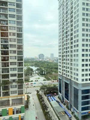 bán căn hộ 2 ngủ view hồ điều hoà toà n03-t2