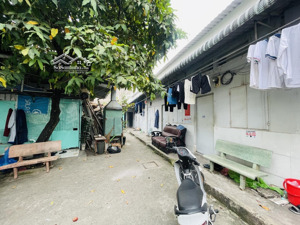 p. linh chiểu, nhà c4 105m2 full thổ cư, h3g 1 trục 20 m ra kvc chỉ 4.2 tỷ