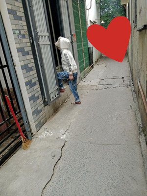 bán nhà lưu hữu phước p15 q8. giá 1tỷ 300. diện tích 3x7. 1lầu 2pn. hẻm 3 gác