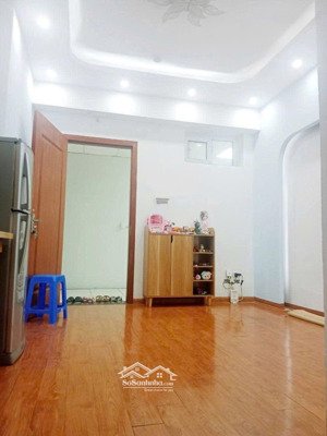 chỉ có 2.05 tỷ bán gấp chung cư đại thanh 42m2 đầy đủ nội thất