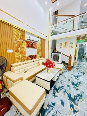 xuất cảnh bán gấp căn hộ dịch vụ âu dương lân - 128.4m2 - 25.8 tỷ - dòng tiền rồng