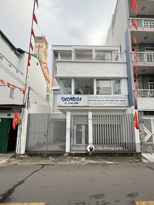 chính chủ gửi cho thuê nhà mặt tiền 43 trần khánh dư, p.tân định, q1, 8x18m, trệt 2 lầu, 