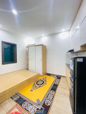 bán nhà trần thái tông, cầu giấy, 45m2 x 6 tầng 8 phòng khép kín, dòng tiền 50 triệu, giá 11,8 tỷ