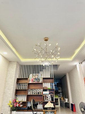 tôi cho thuê nhà 4lau mới,full nội thất,hxh,4pn,gần eon mall tân phú,12tr/th