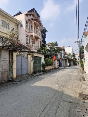 bán đất vũ đình tụng, thạch bàn, 161m2, mt 7.2m, giá 35 tỷ, ô tô tránh hạ tầng đẹp, gần nhiều dự án