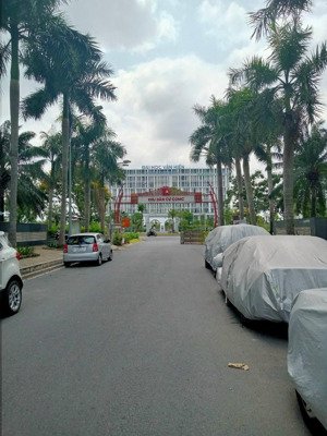 cần bán lô đất kdc conic 13b phong phú dt 144m2 sổ hồng riêng , hướng đông nam, giá 61 triệu/m2