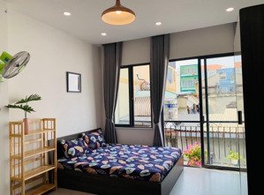 cho thuê studio ban công quận 1 full nội thất, gần chợ bến thành