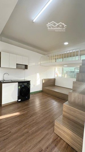 duplex ban công siêu xinh ngay cộng hoà ở được 3-4 người đang trống lạii