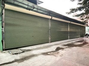 cho thuê kho mặt tiền 22 mét. cont vào tận cửa, ra vào thoải mái ngày đêm, khu vực trung tâm.