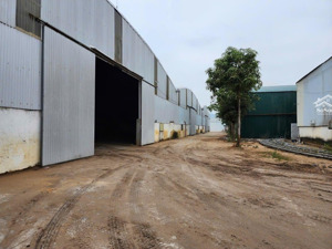 bán kho xưởng hữu lũng lạng sơn. 15000m2 có 13000m nhà xưởng. có cả đất thổ cư, giá mềm