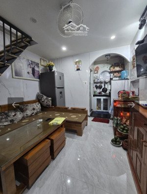 nhà 2 tầng 3 mặt thoáng - ngay trung tâm hải châu - sát sông hàn đầu kiệt lý thường kiệt nhỉnh 2 tỷ