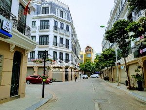 tin chuẩn! bán tòa liền kề văn phòng mỹ đình, 318m2, 7 tầng, mặt tiền 21m, dòng tiền 2.64 tỷ/năm.