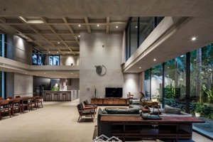 cần bán gấp biệt thự nguyễn ư dĩ, 660 m2 full thổ cư hồ bơi sân vườn nhà 3 tầng giá 115 tỷ