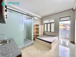 chdv ban công mới 100% - ngay cầu tạ quang bửu - full nội thất mới